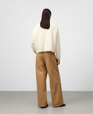 Jeans Barrel Talle Alto con Pinzas