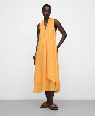 Vestido Largo con Detalle Cuello Pañuelo