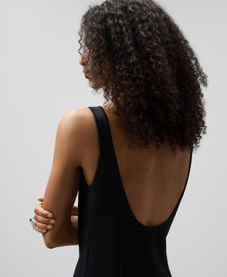 Vestido con Espalda Abierta de Punto
