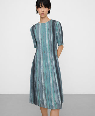 Vestido Manga Corta con Tejido Crinkle