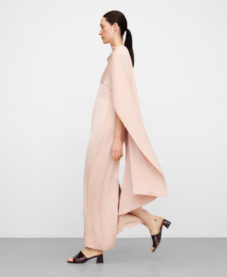 Vestido largo Satinado con Chal Drapeado