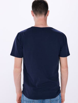 Camiseta Básica Cuello V