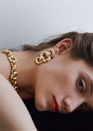 Aretes Colgantes con Relieve
