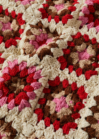 Vestido de Tirantes con Tejido de Crochet