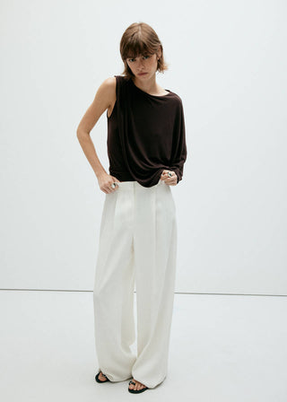 Blusa Asimétrica con Volantes