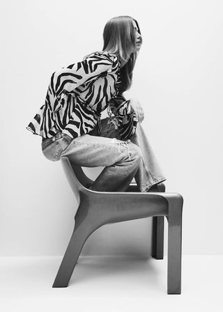 Blusa con Volantes Estampado Animal Print