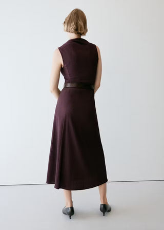 Vestido Midi con Detalle Fruncidos