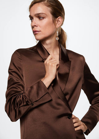 Blazer Satinada Estilo Cruzada