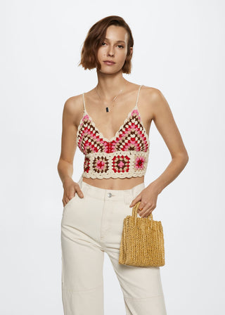 Blusa con Tejido de Crochet