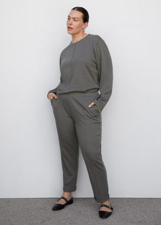Pantalón Talle Medio con Costuras Decorativas