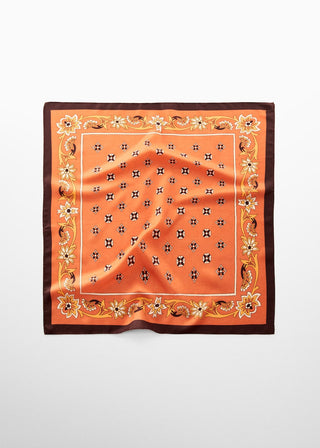 Pañuelo con Estampado Floral