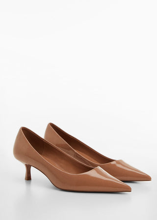 Zapato de Punta con Efecto Charol