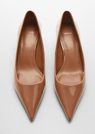 Zapato de Punta con Efecto Charol