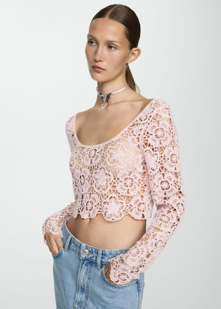 Blusa Corta con Crochet Floral