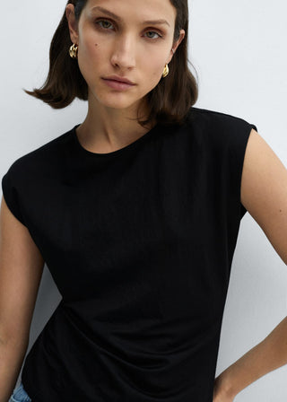 Blusa Cuello Redondo con Bajo Asimétrico
