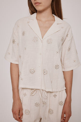 Camisa Manga Corta Detalle Bordado