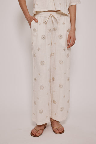 Pantalón con Cintura Elástica Detalle Bordado