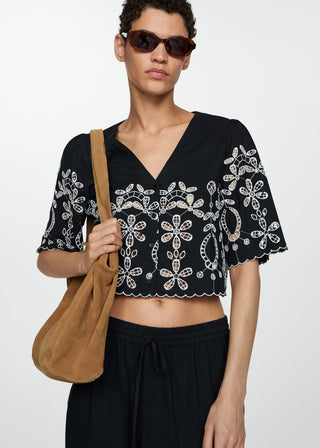 Blusa Crop con Bordados