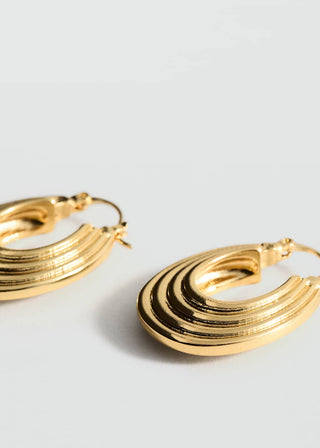 Aretes Medianos con Relieve