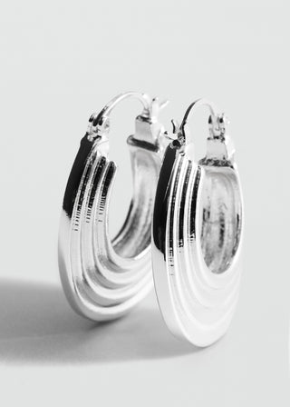 Aretes Medianos con Relieve