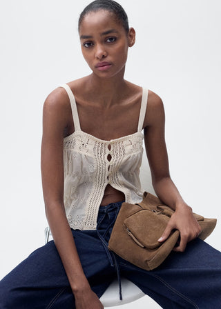 Blusa Combinada con Detalles Calados