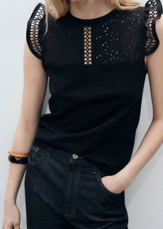 Blusa Manga Corta con Escote Calado