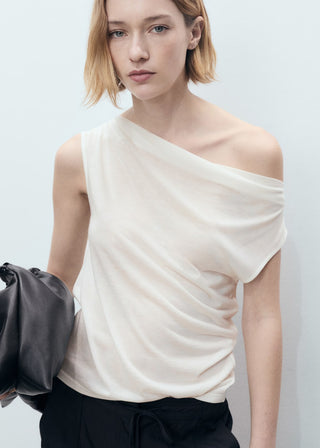 Blusa sin Mangas con Cuello Drapeado