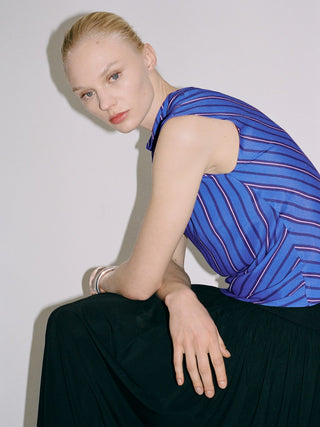 Blusa Asimétrica con Estampado de Rayas