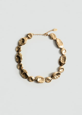 Collar Corto con Detalle de Monedas