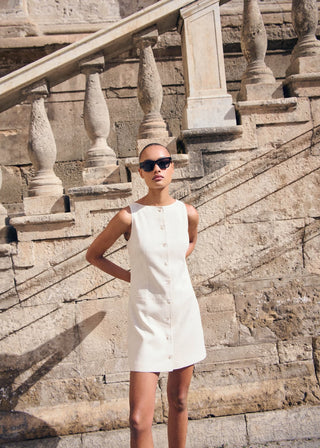 Vestido Cuello Barco con Botones