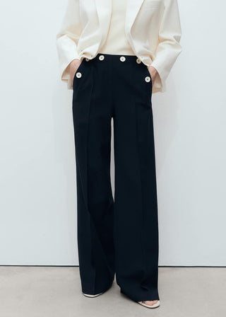 Pantalón Recto con Detalle de Botones