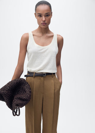 Pantalón de Lino con Pinzas Delanteras