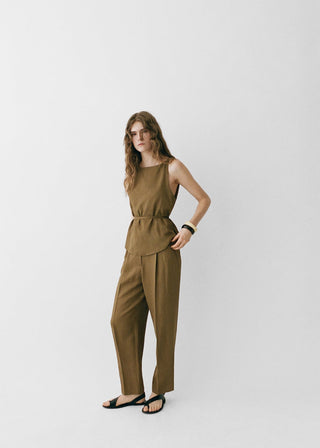 Pantalón de Lino con Pinzas Delanteras