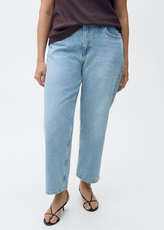 Jeans Rectos Tiro Medio con Bolsillos