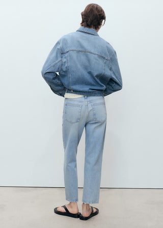 Jeans Rectos Tiro Medio con Bolsillos