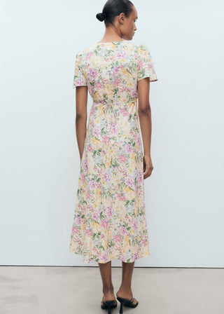 Vestido con Detalle de Volantes Estampado Floral