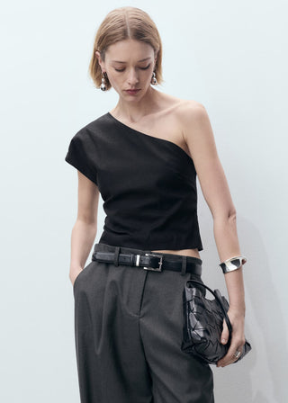 Blusa Entallada Corte Asimétrico