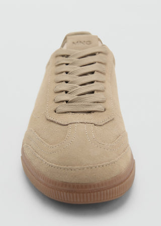 Tenis de Punta Redonda con Cordones