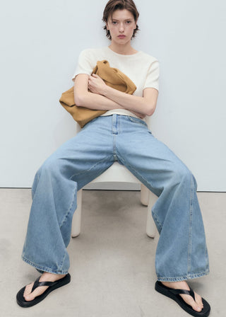 Jeans Wide Leg Talle Medio con Bolsillos