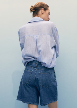 Short Denim con Detalle de Pinzas