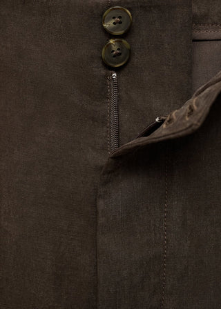 Pantalón Recto con Pinzas Delanteras