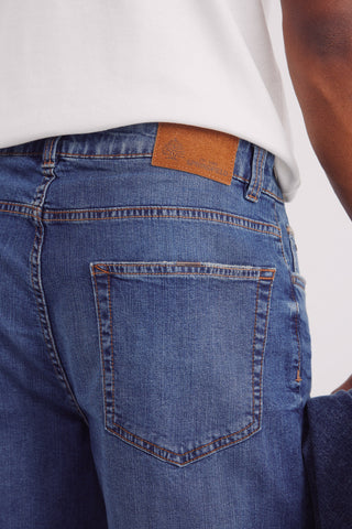 Short Denim con Detalle Dobladillo