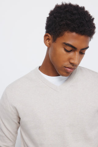 Sudadera Cuello V con Logo Bordado