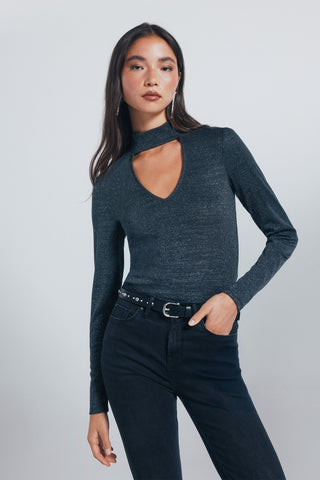 Camiseta Manga Larga con Escote Choker