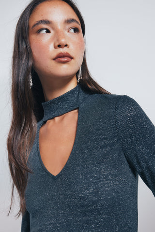 Camiseta Manga Larga con Escote Choker
