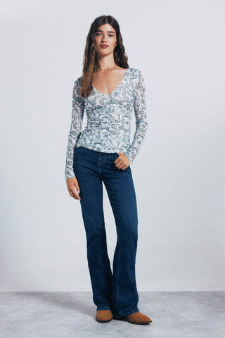 Camiseta Manga Larga Detalle Fruncido Estampado