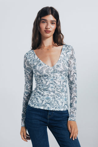 Camiseta Manga Larga Detalle Fruncido Estampado