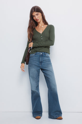 Camiseta Manga Larga con Detalle Botones