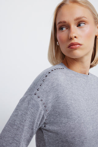 Camiseta Manga Larga con Detalle Tachuelas