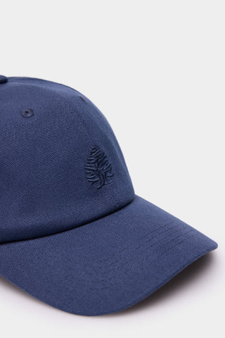 Gorra Básica con Logo en Relieve